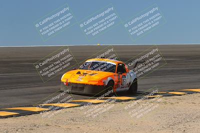 media/Oct-15-2023-Lucky Dog Racing Chuckwalla (Sun) [[f659570f60]]/2nd Stint Bowl/